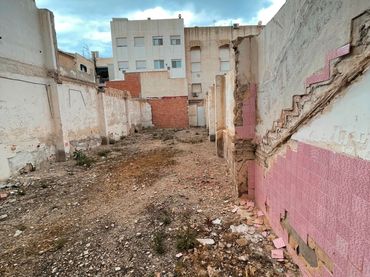Terreny residencial en venda a Avenida Santa Ana 11