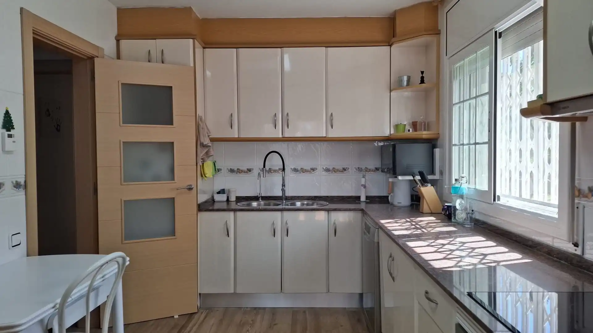 Cocina de Casa o chalet en venta en Vallirana con Aire acondicionado, Calefacción y Terraza