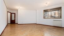 Flat for sale in  Madrid Capital  with Heating and Alarm