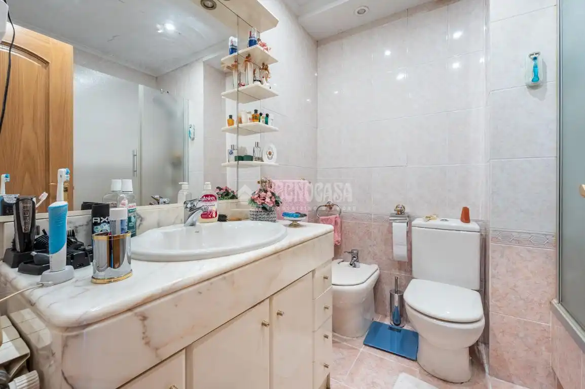 Habitación de Piso en venta en Madrid con Aire acondicionado, Calefacción y Terraza