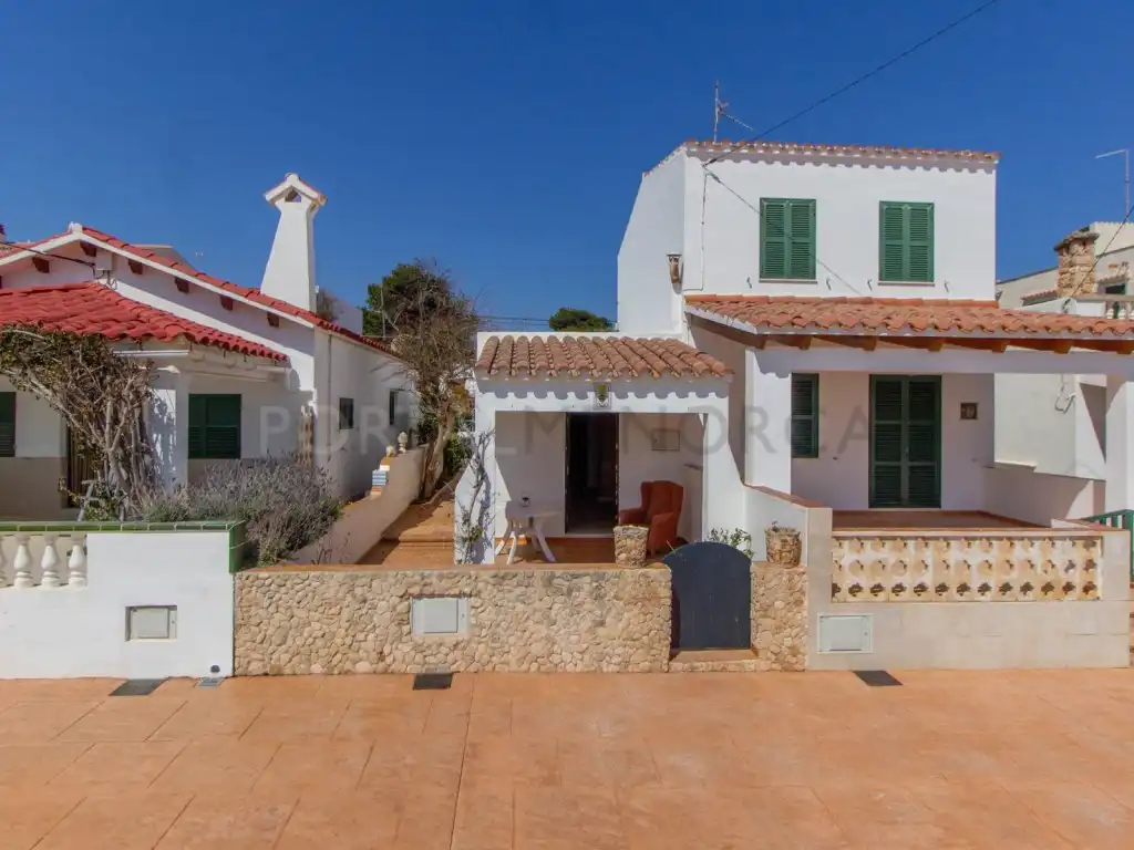 Außenansicht von Wohnungen zum Verkauf in Sant Lluís