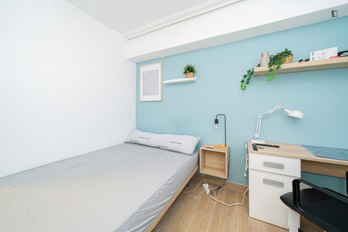 Apartament per a compartir a Plaza Crevillente - Antiguos Juzgados - El Asilo