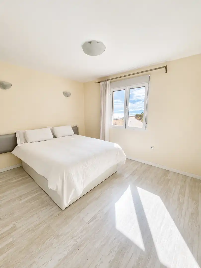 Bedroom of Apartments for rent in Playa del Acequión, Náufragos y Rocío del Mar