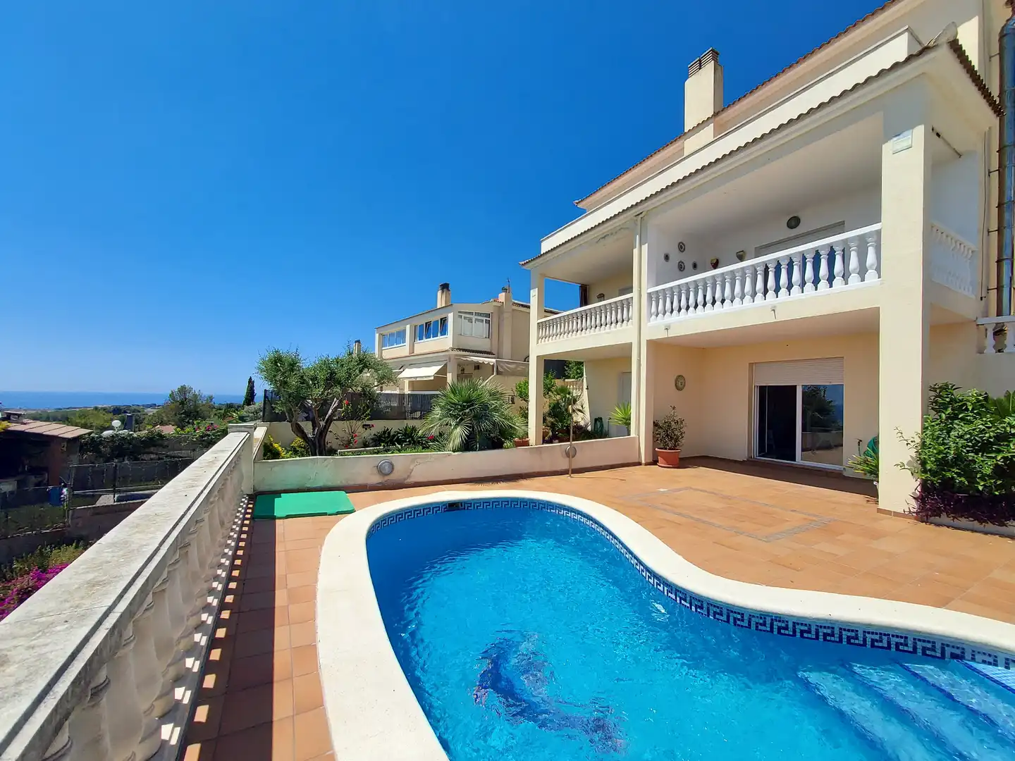 Piscina de Casa adosada en venta en El Vendrell con Jardín privado, Terraza y Piscina