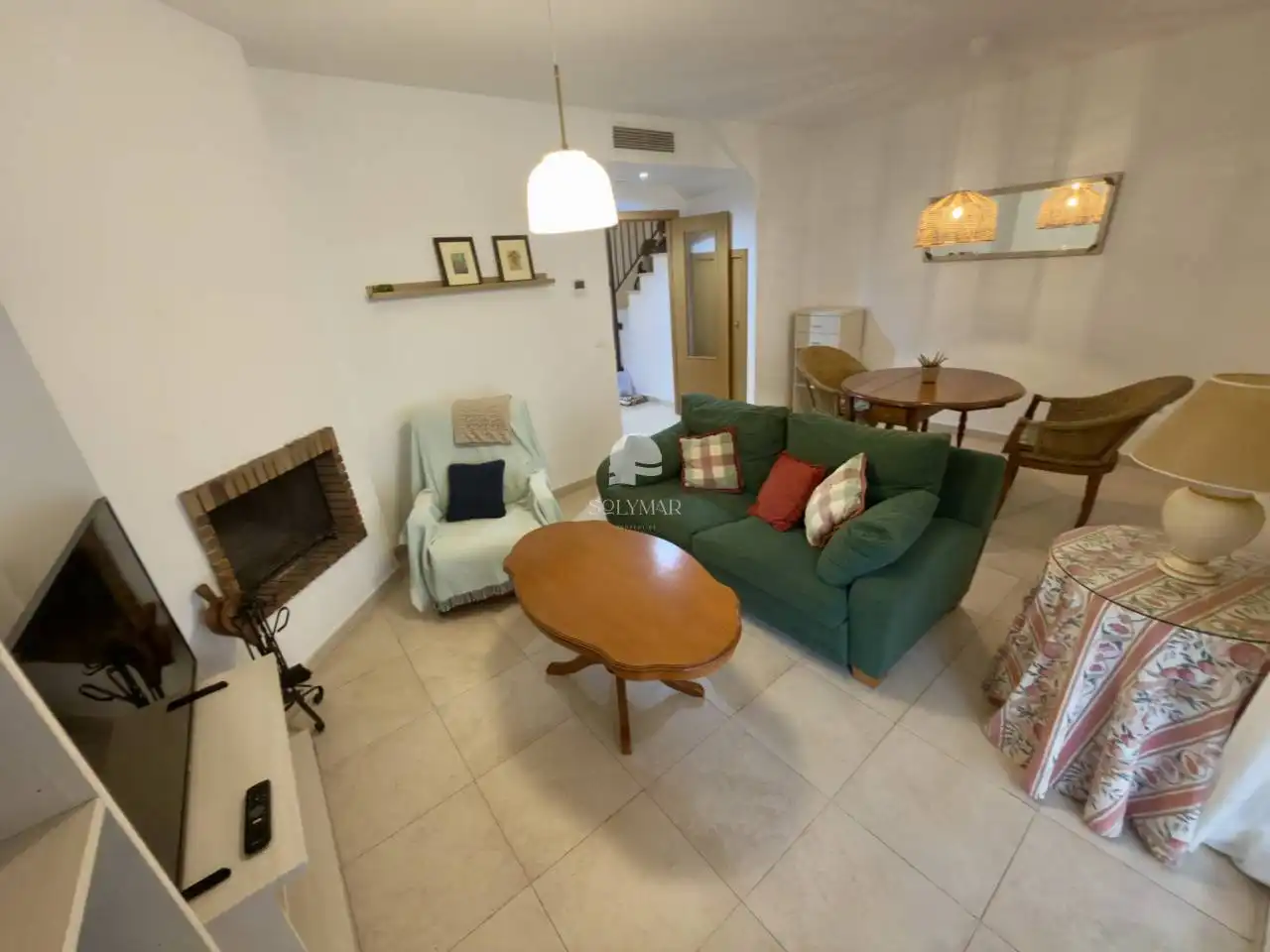 Wohnzimmer von Einfamilien-Reihenhaus zur Miete in Vélez-Málaga mit Klimaanlage, Terrasse und Möbliert