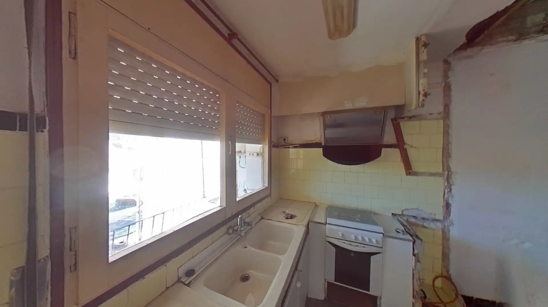 Cocina de Piso en venta en Vallirana con Balcón
