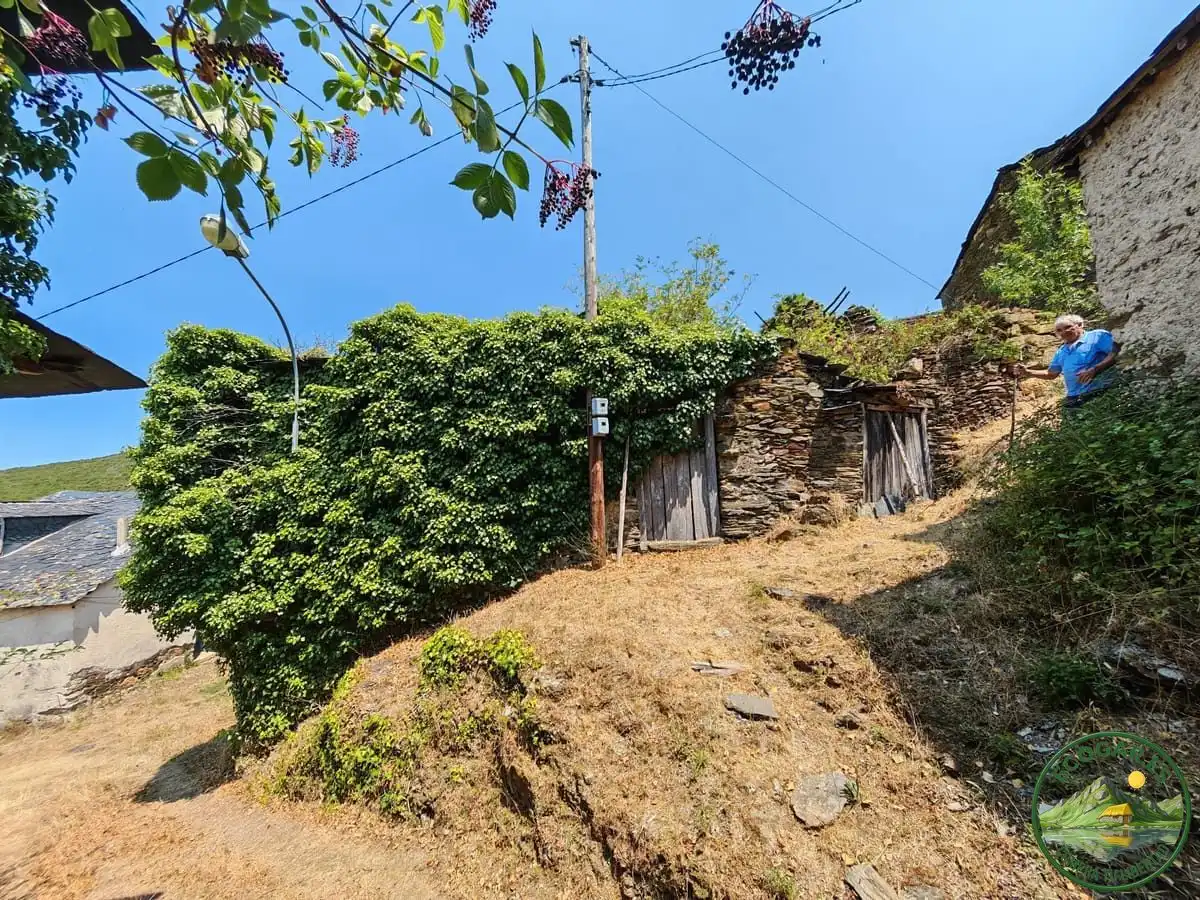 Casa adosada en venta en Borrenes