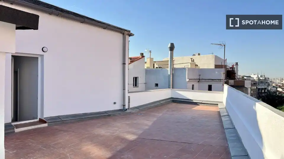 Appartamento con terrazza in affitto a Chamberí, imagen 10
