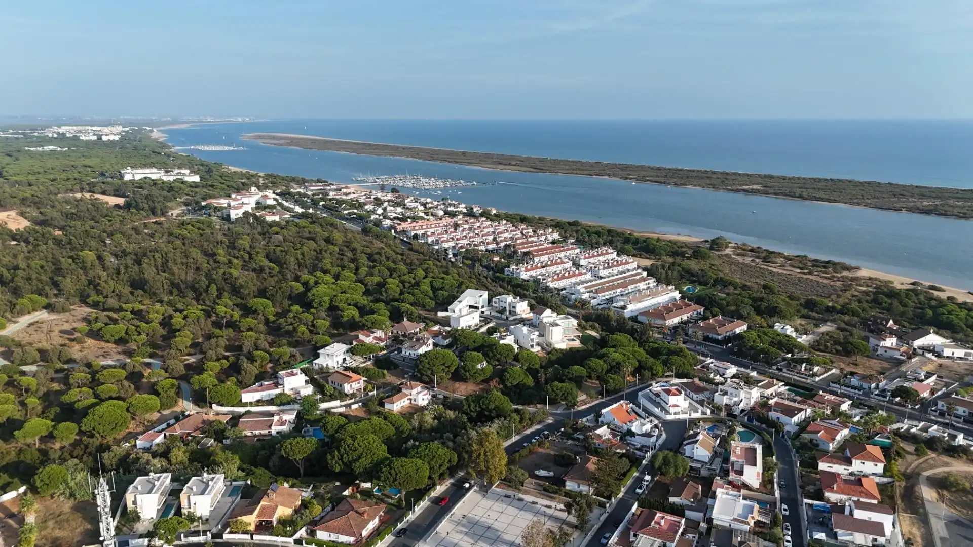 Vista exterior de Casa o xalet en venda en El Rompido, Huelva