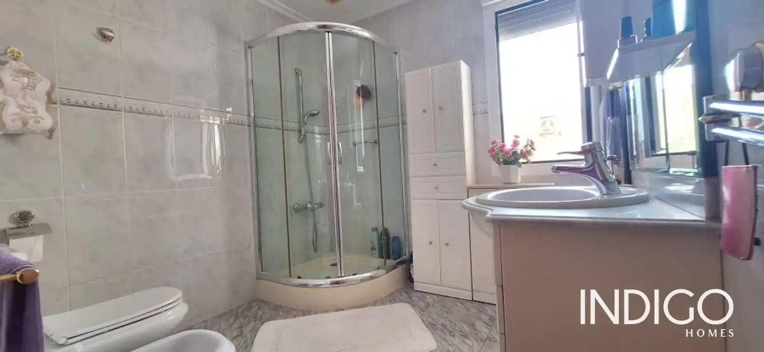 Baño de Casa o chalet en venta en Elche / Elx con Aire acondicionado, Calefacción y Terraza