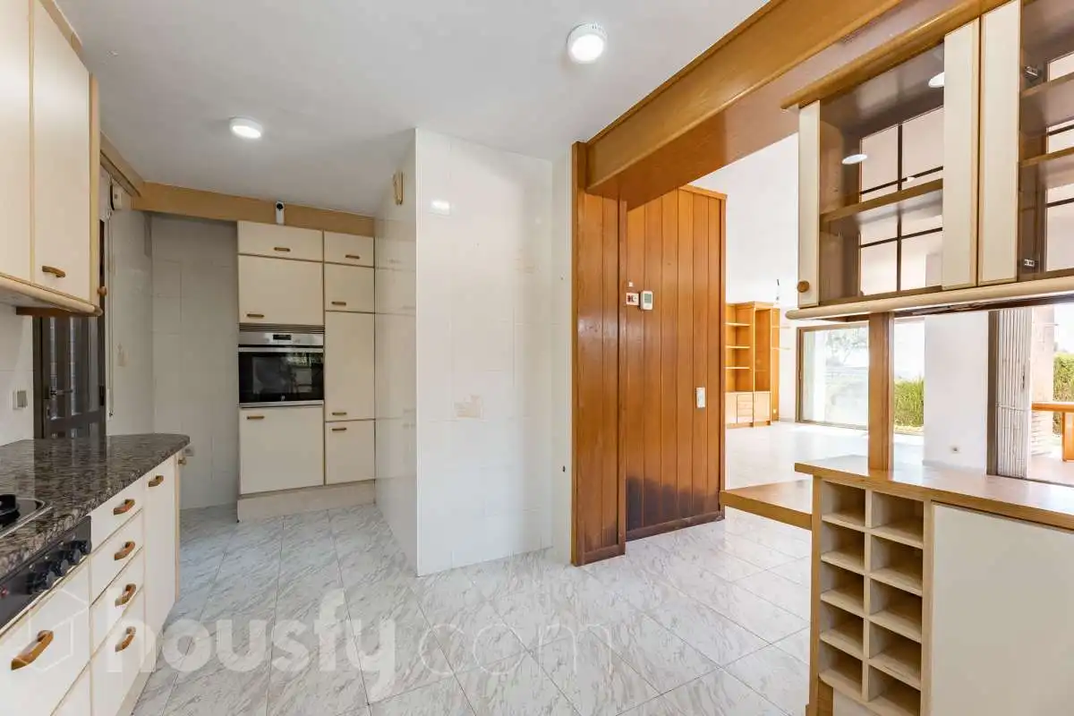 Casa amb piscina en venda a Avinguda de la Llum ., imagen 16
