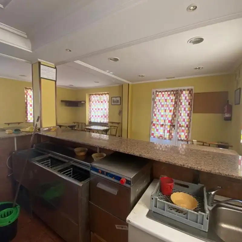 Local comercial en venta en A Malata - Catabois - Ciudad Jardín, imagen 3