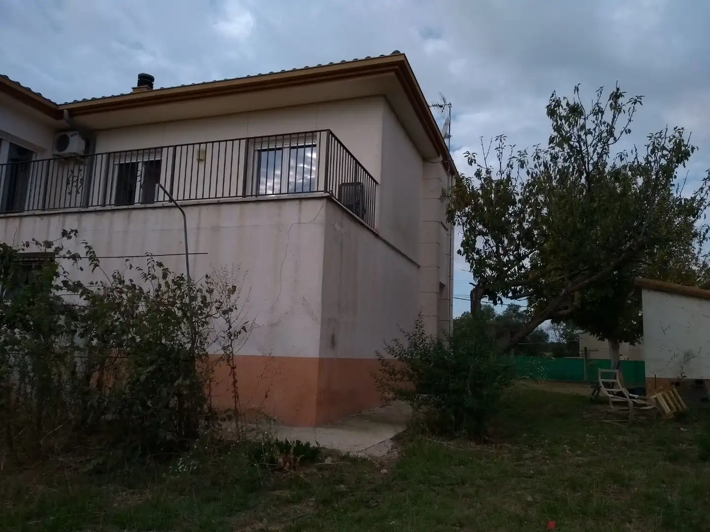 Vista exterior de Finca rústica en venda en Bàscara amb Aire condicionat, Calefacció i Jardí privat