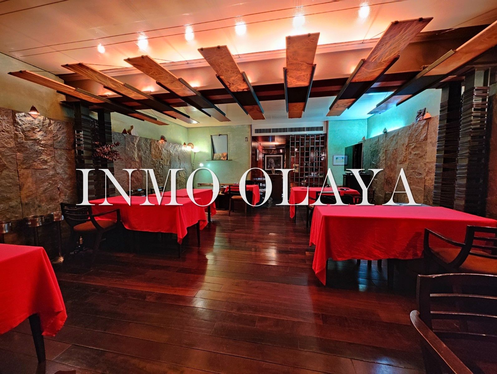 Local en traspaso en  Barcelona Capital con Aire acondicionado, Calefacción y Amueblado