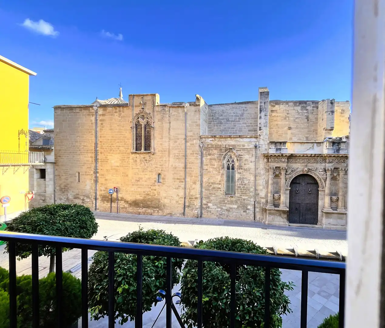 Vista exterior de Pis en venda en Orihuela ciudad
