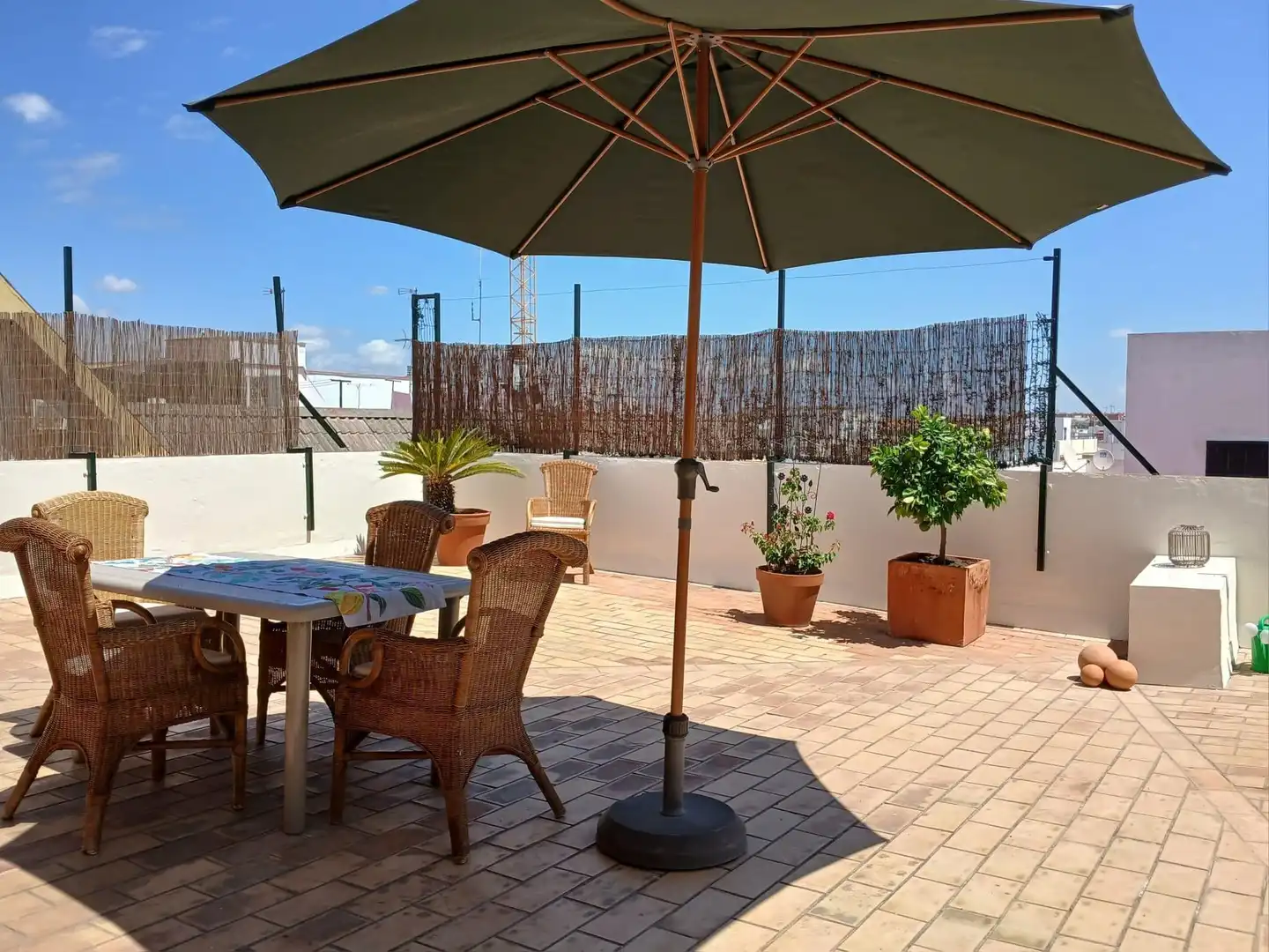 Terrace of Attic for rent in Sevilla  with Air Conditioner and Furnished