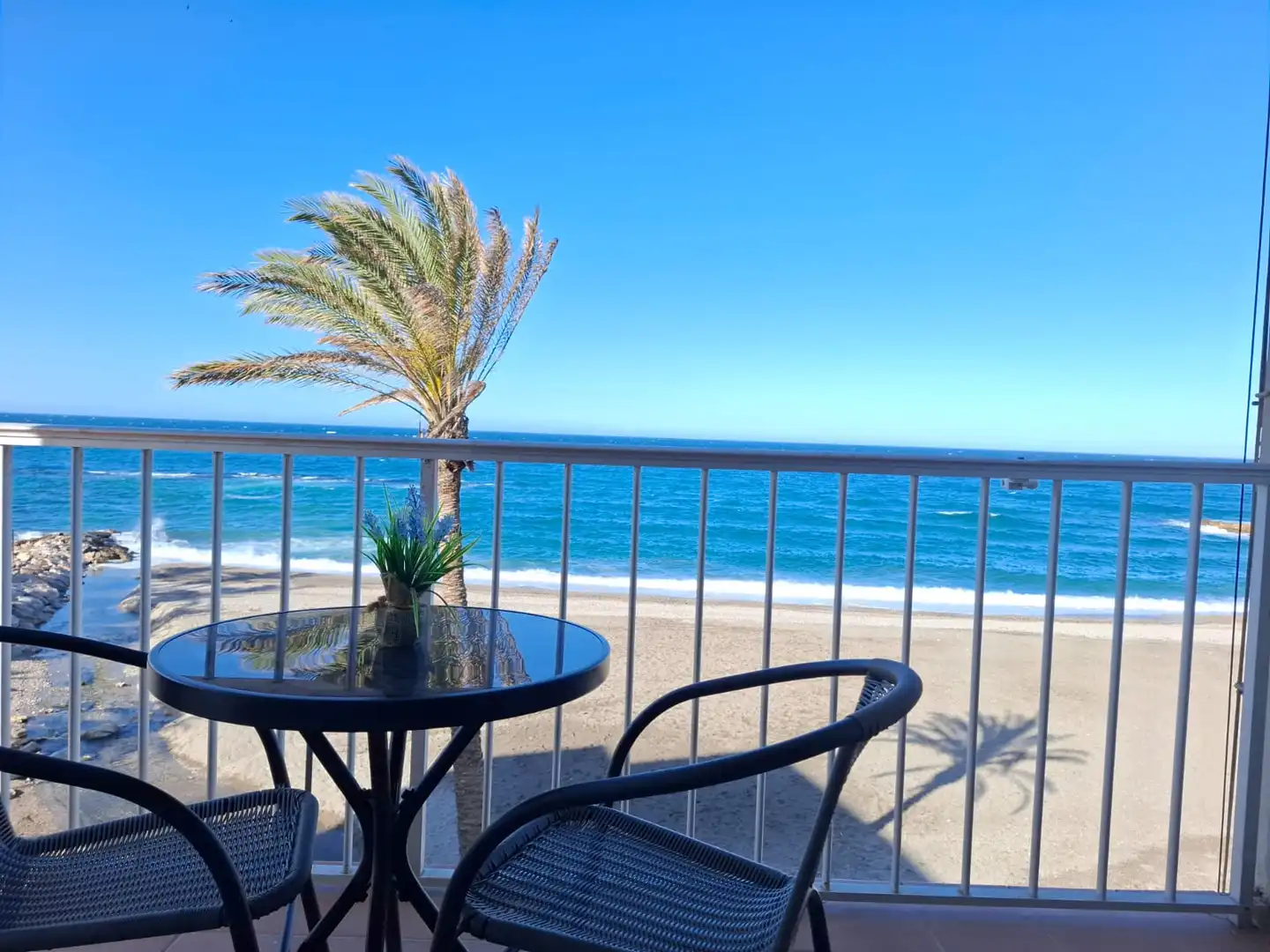 Terrasse von Wohnung zum Verkauf in Torrenueva Costa mit Terrasse, Abstellraum und Möbliert