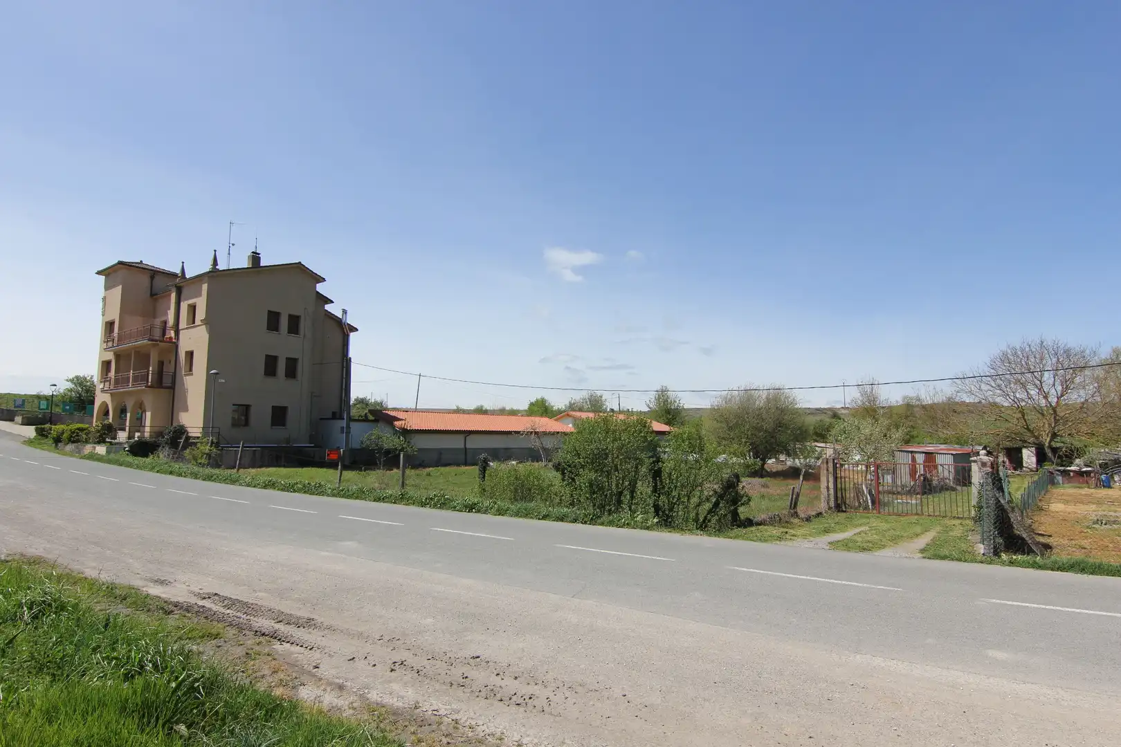 Wohnbaugrundstück zum Verkauf in San Millán / Donemiliaga, imagen 2