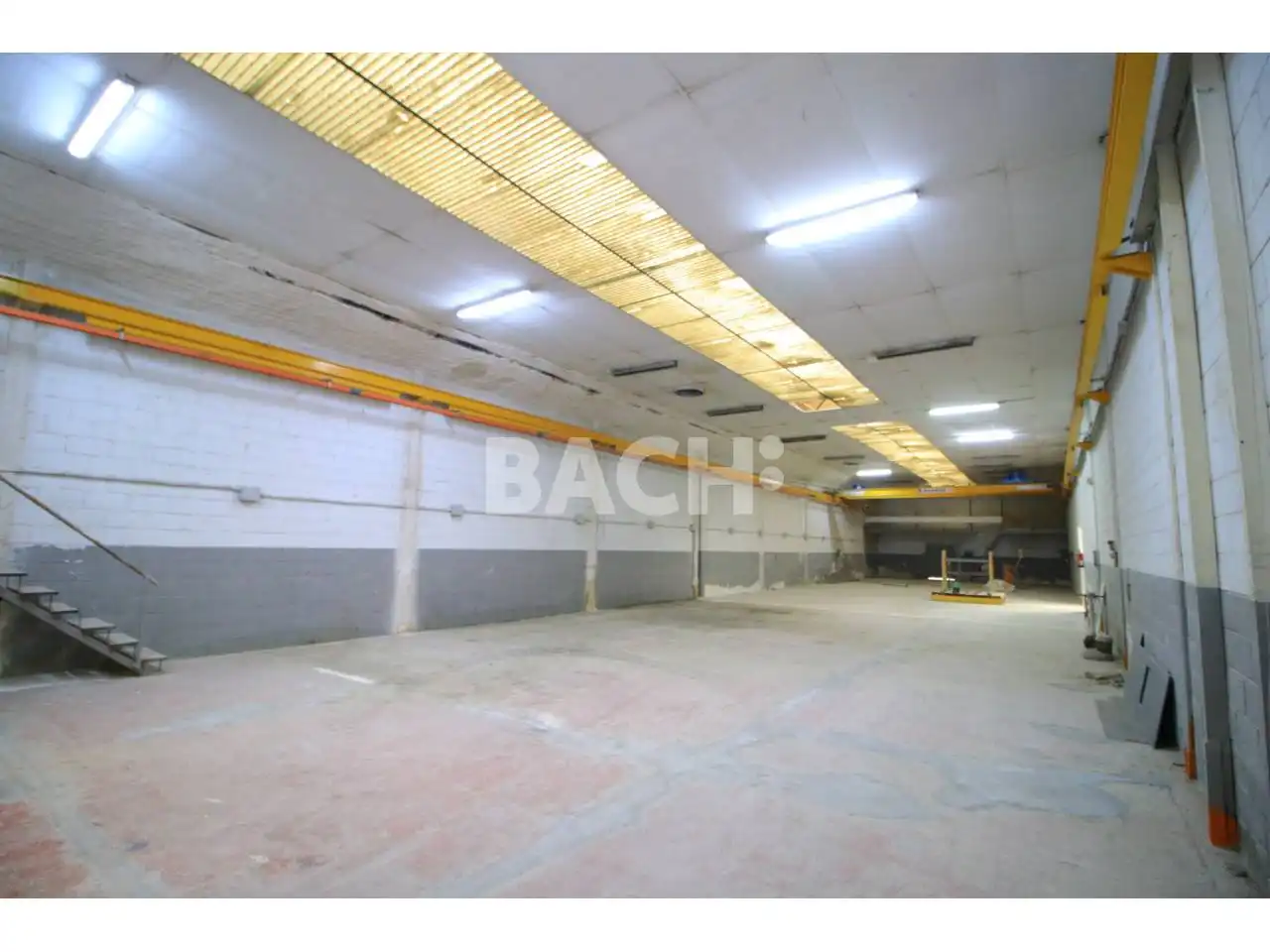 Nave industrial de alquiler en Vic