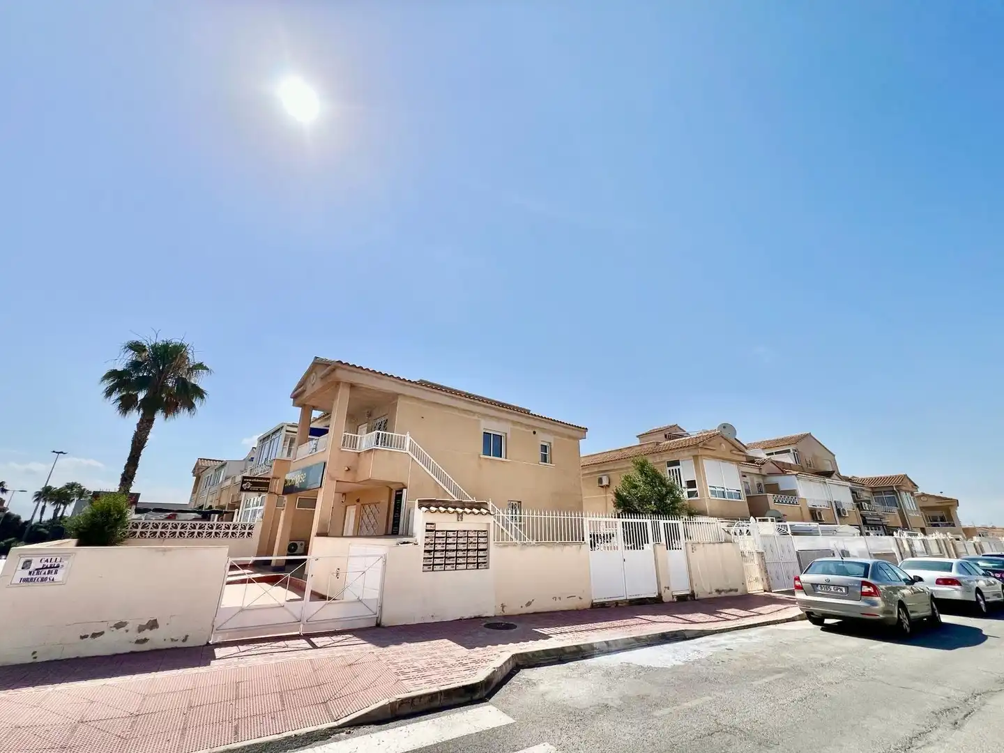 Vista exterior de Casa o chalet en venta en Torrevieja con Jardín privado, Terraza y Trastero