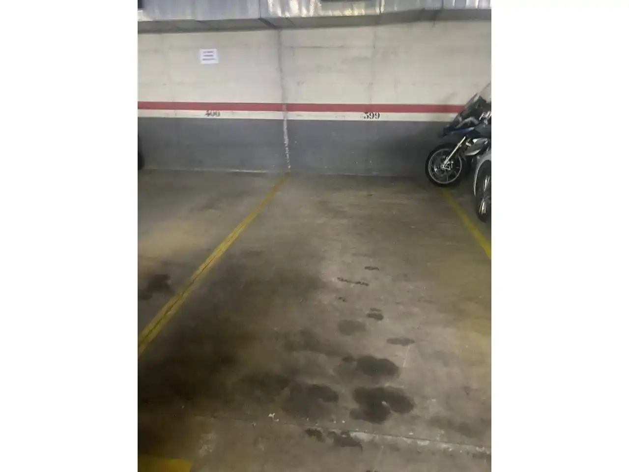 Aparcament de Garatge en venda en Sant Joan Despí amb Alarma