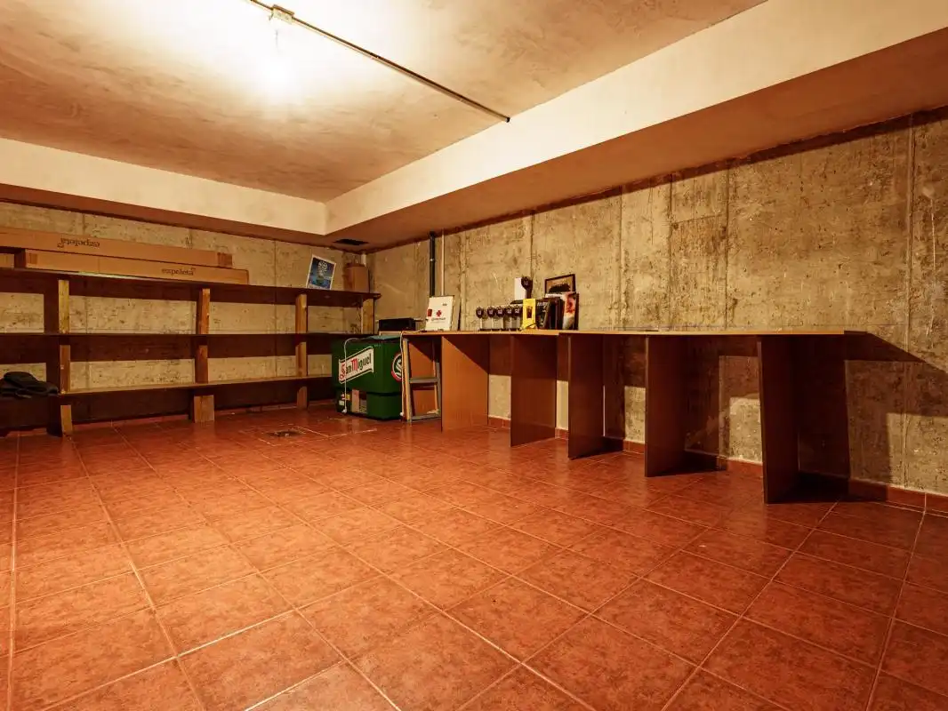 Local en venta en Pl. de España, Arenas de San Juan