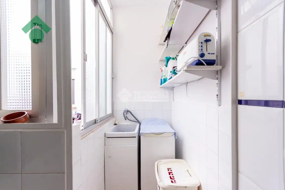 Bedroom of Flat for sale in Almuñécar  with Air Conditioner