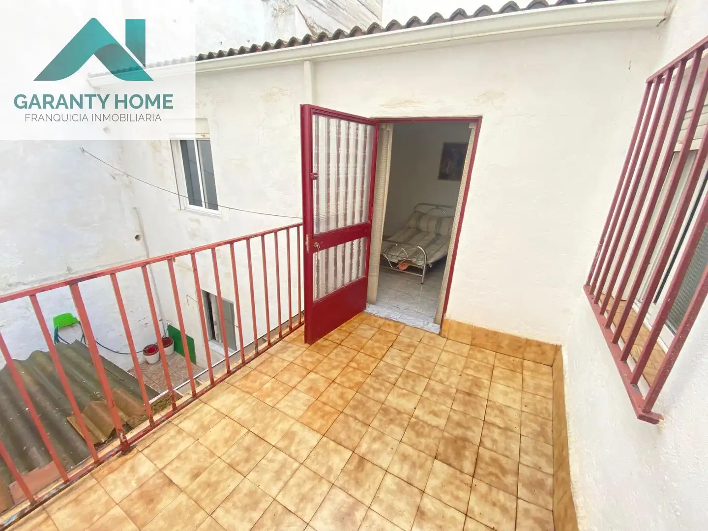 Exterior view of Houses for sale in Jaén  with Air Conditioner, Terrace and Storage room