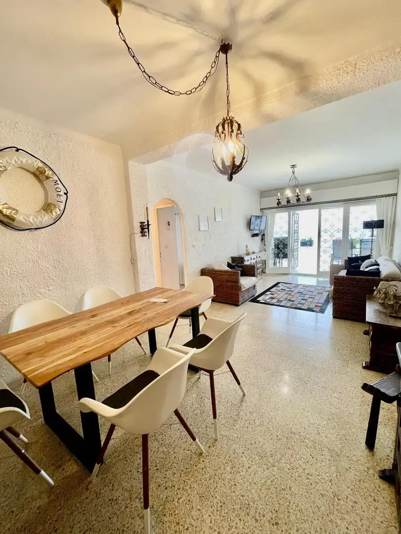 Comedor de Piso en venta en Roses con Aire acondicionado, Trastero y Amueblado
