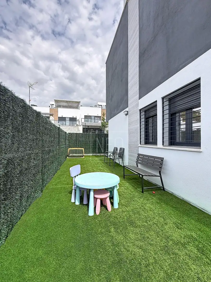 Casa aparellada amb piscina en venda a Calle SIERRA DE BAZA, imagen 16