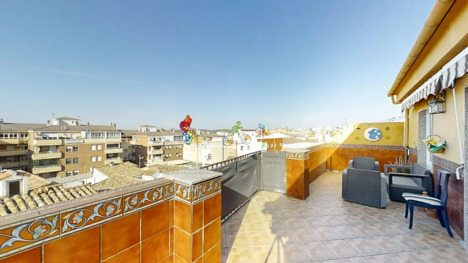 Terrassa de Àtic de lloguer en Bailén amb Aire condicionat, Terrassa i Moblat