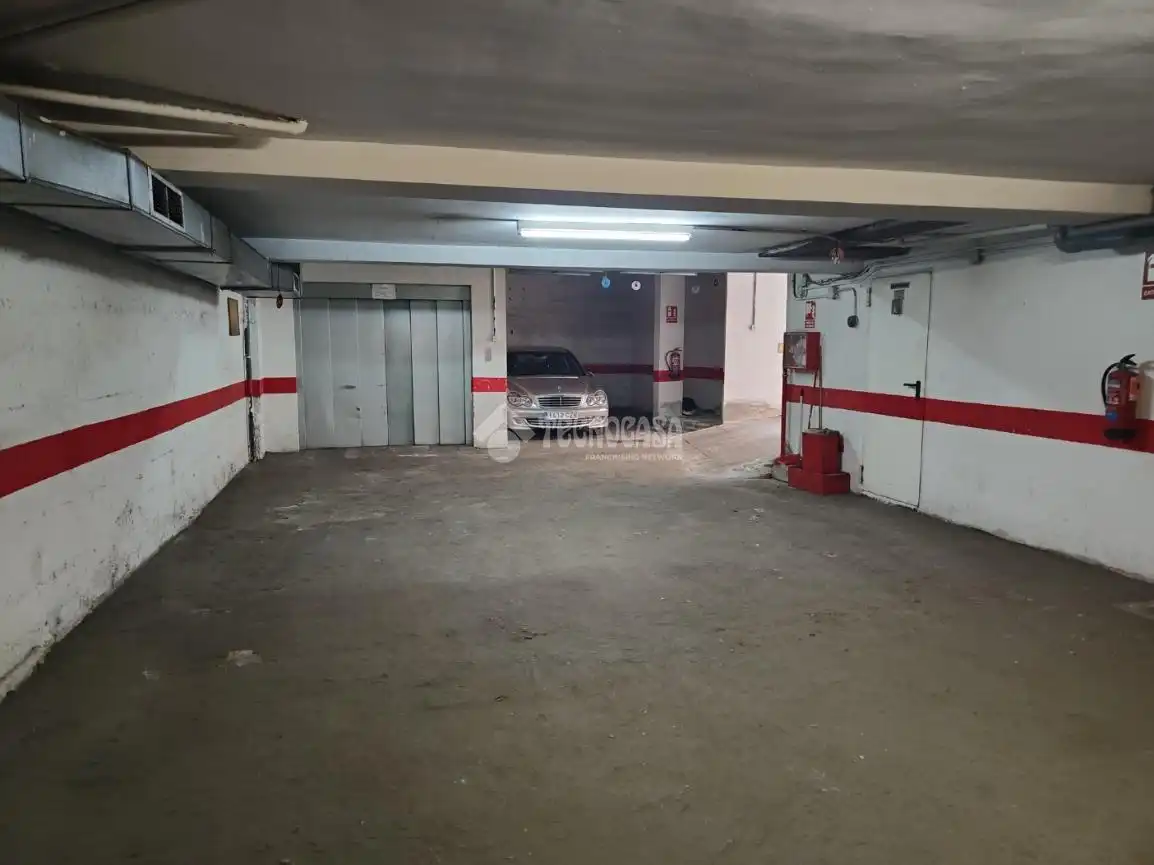 Parking de Garaje en venta en Carabanchel