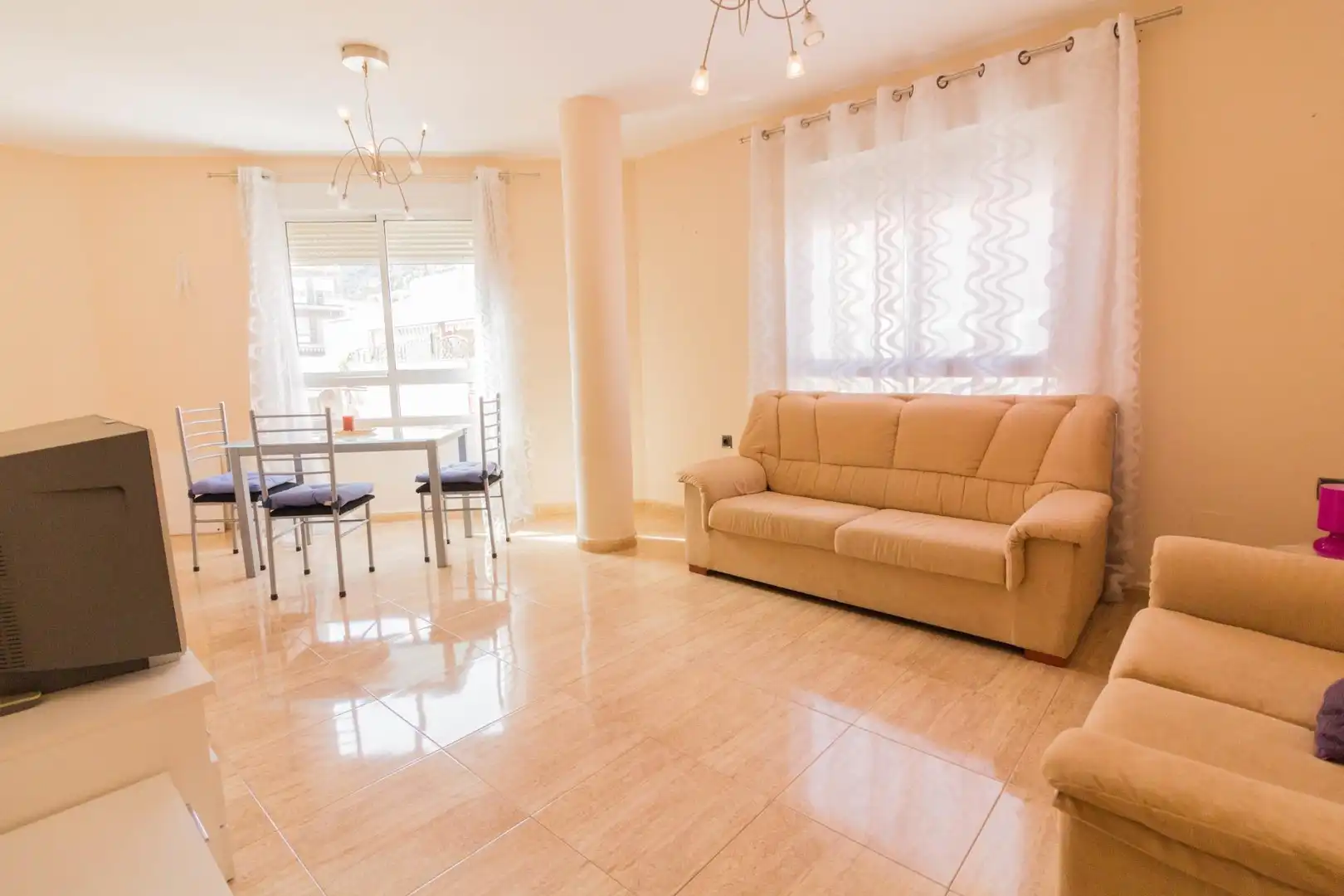 Sala de estar de Piso en venta en Callosa de Segura con Aire acondicionado, Terraza y Balcón