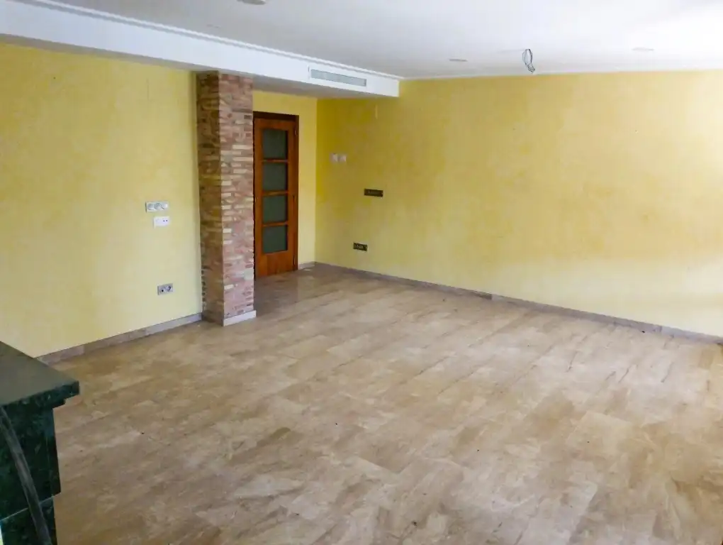 Casa adosada en venda en Llocnou d'En Fenollet amb Aire condicionat, Terrassa i Traster