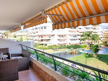 Flat with pool for sale in San Pedro de Alcántara