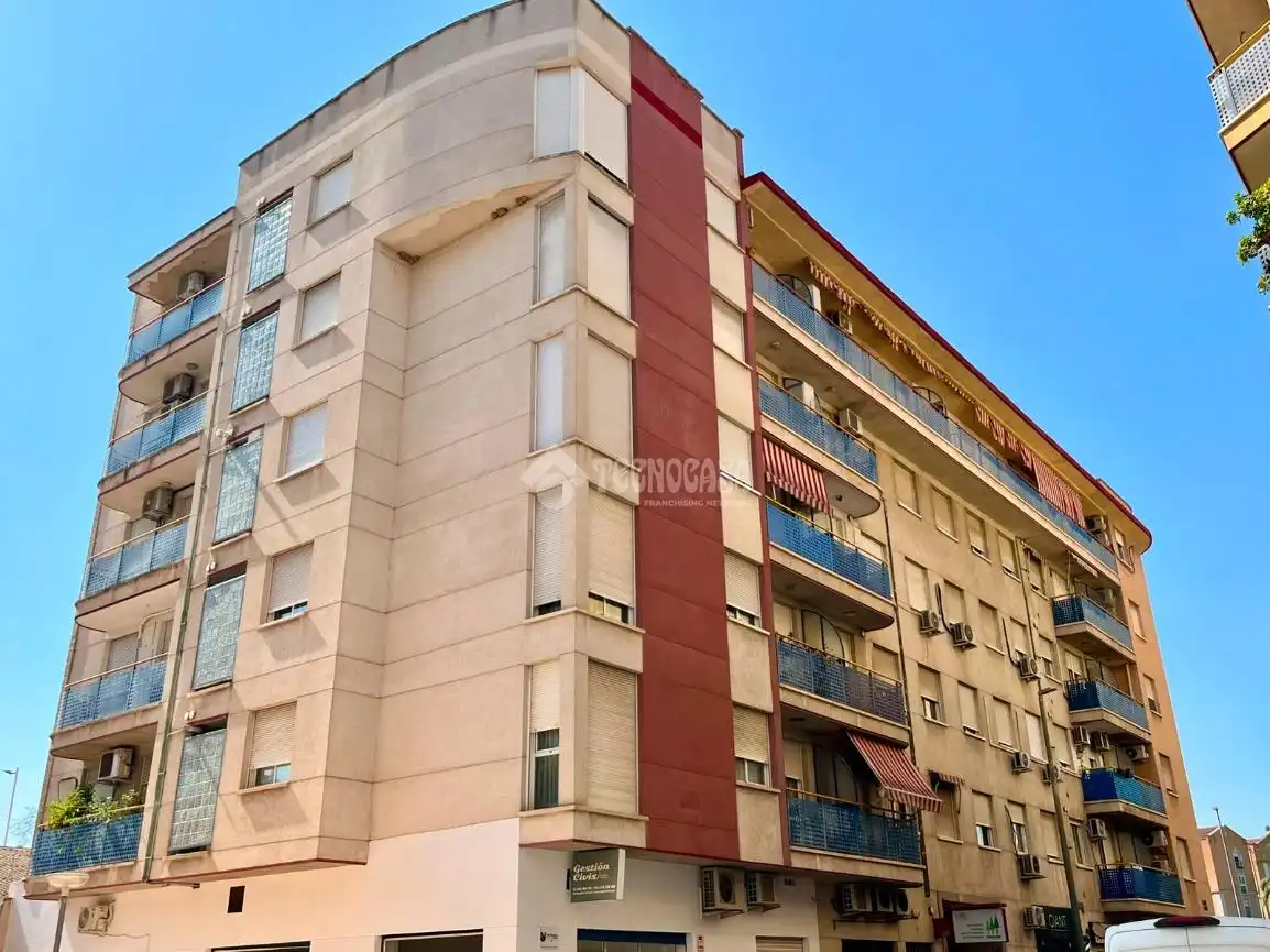 Vista exterior de Piso en venta en Murcia con Aire acondicionado, Calefacción y Balcón