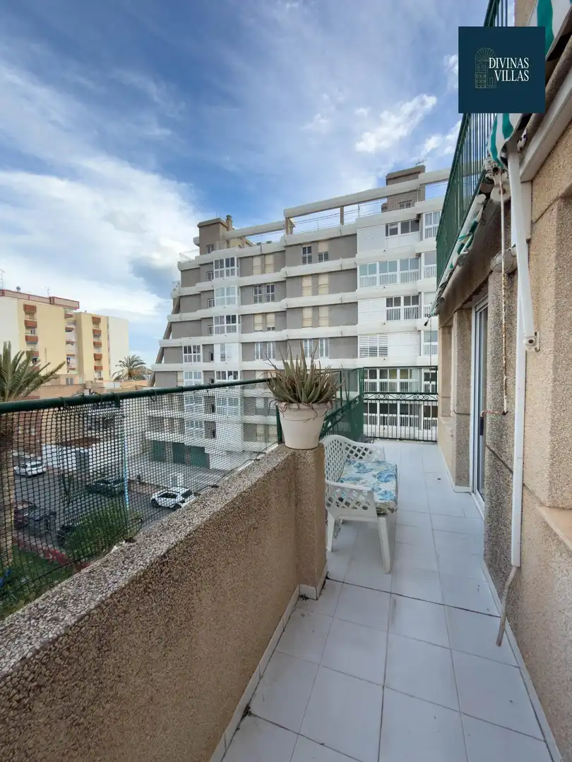 Vista exterior de Pis en venda en Águilas amb Aire condicionat, Terrassa i Balcó