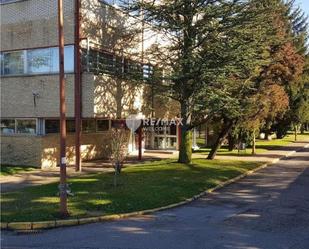 Vista exterior de Oficina de lloguer en León Capital  amb Aire condicionat