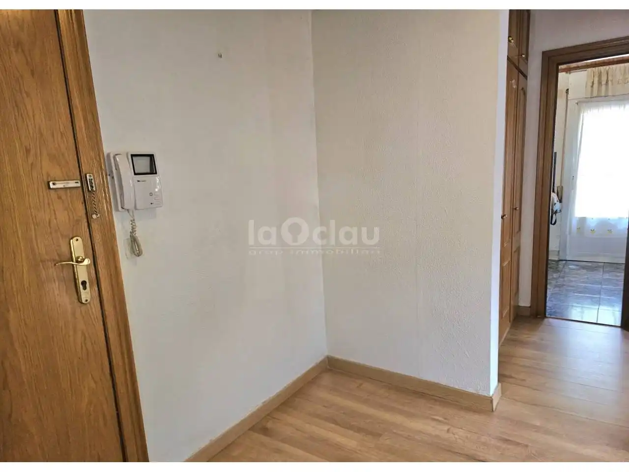 Schlafzimmer von Wohnung zum Verkauf in Tona mit Heizung, Parkett und Terrasse