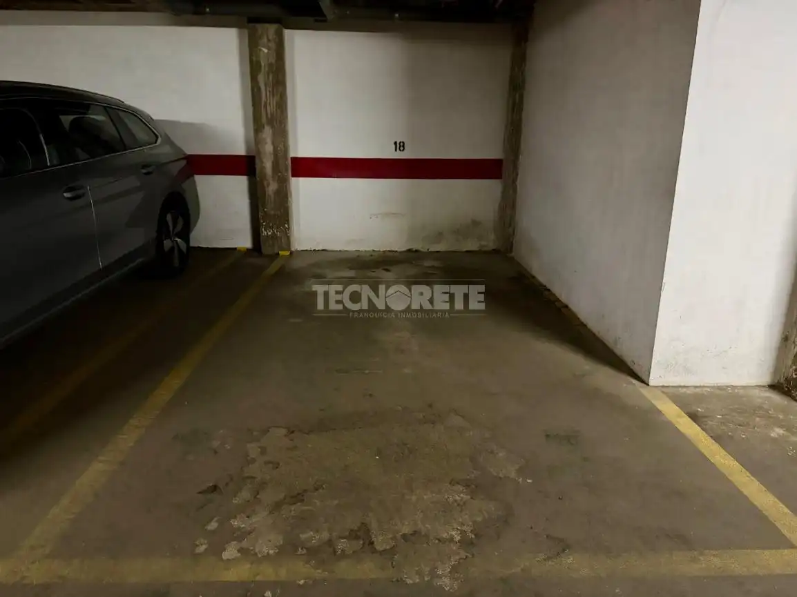 Parking of Flat for sale in Pantoja  with Heating