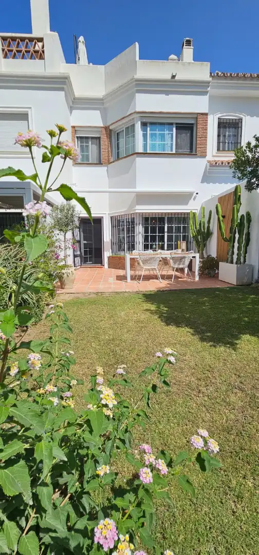 Jardín de Casa adosada de alquiler en Alhaurín de la Torre con Aire acondicionado, Jardín privado y Terraza