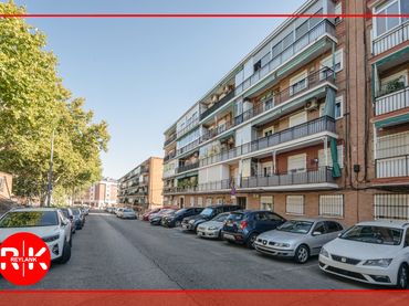Piso con ascensor en venta en Montserrat - Parque Empresarial