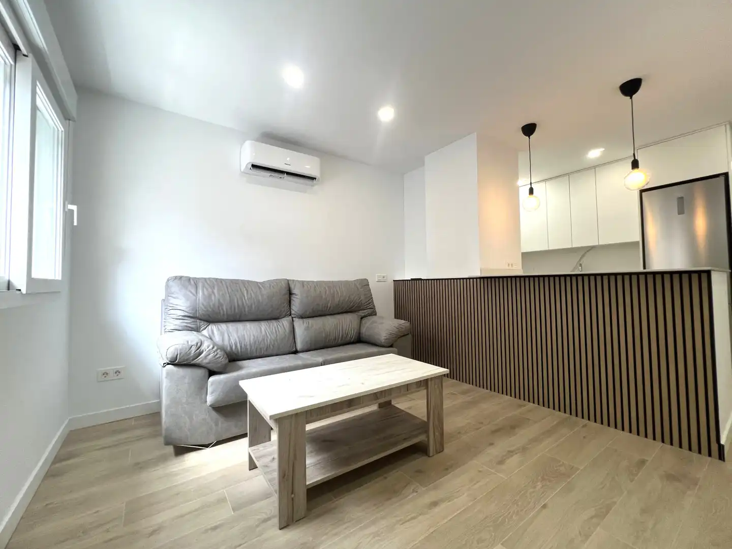 Casa en alquiler en Calle Mar del Coral 15