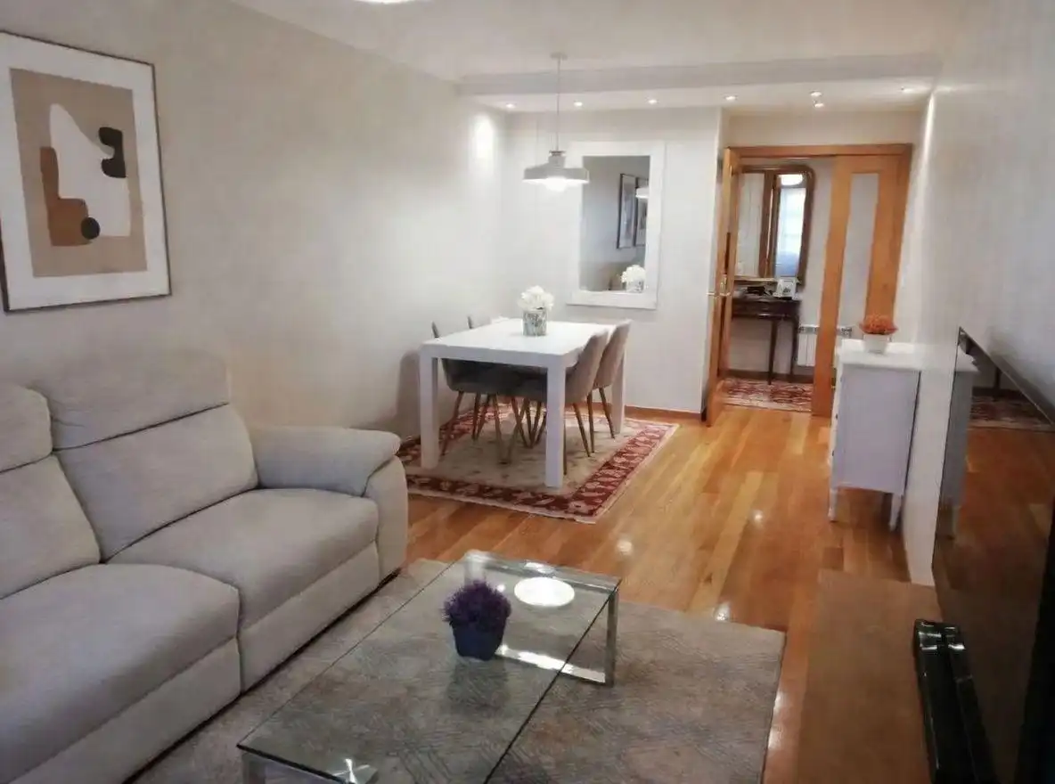 Piso con terraza en venta en Centro Urbano, imagen 2