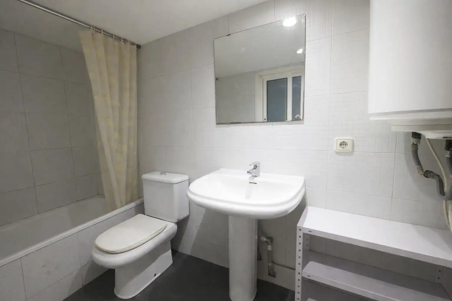 Piso con terraza en venta en Ciutat Vella, imagen 4