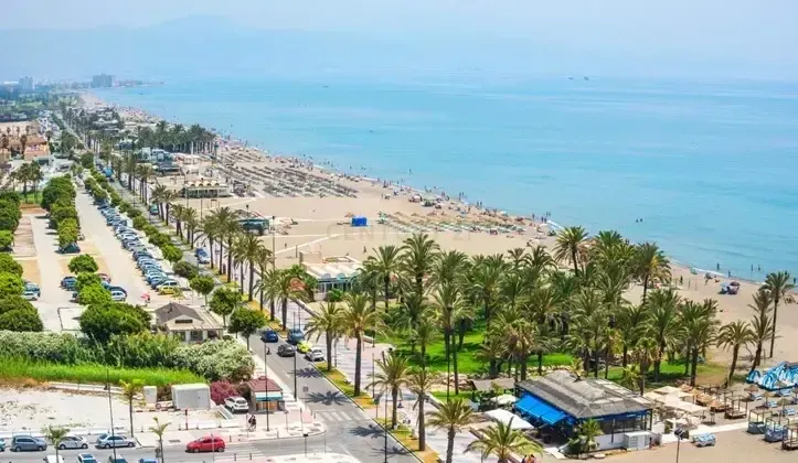 Vista exterior de Oficina en venda en Torremolinos