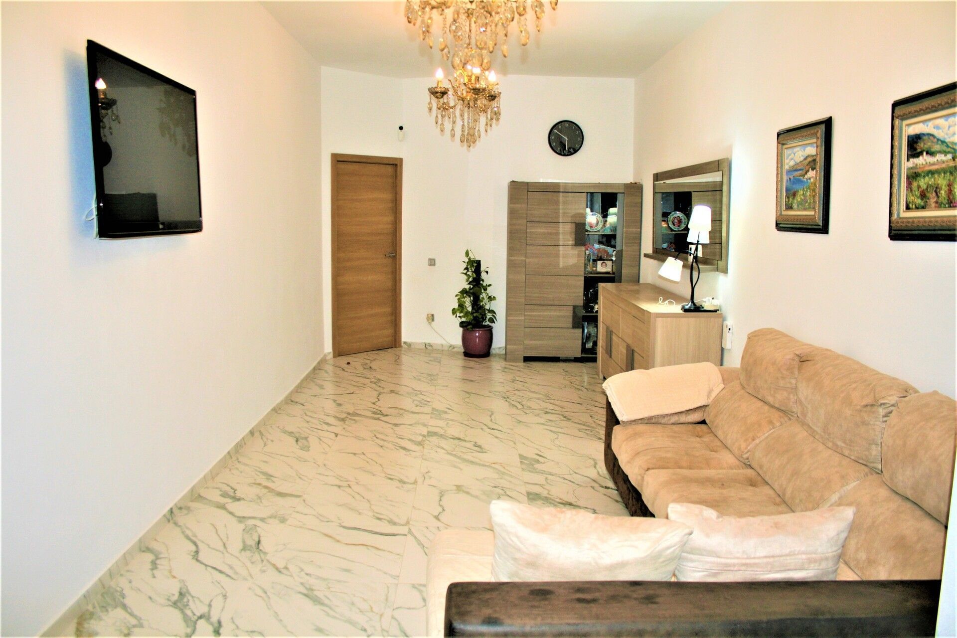 Sala d'estar de Casa o xalet en venda en Badalona amb Aire condicionat i Terrassa