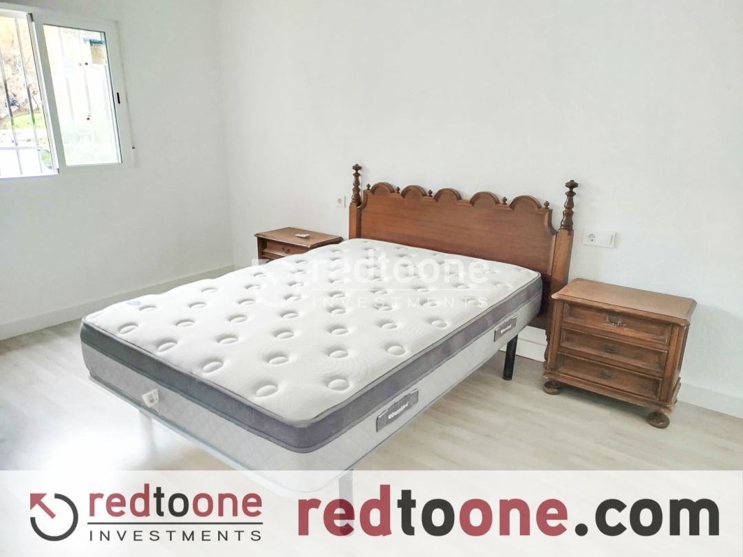 Dormitori de Pis de lloguer en Alicante / Alacant amb Jardí privat