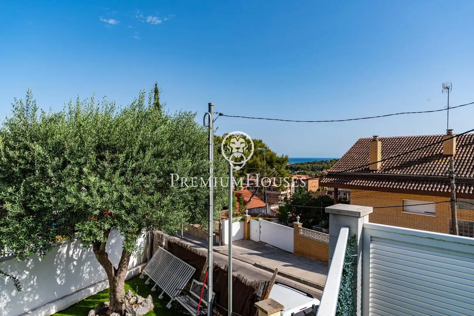 Terrassa de Casa adosada en venda en Castelldefels amb Aire condicionat, Calefacció i Jardí privat