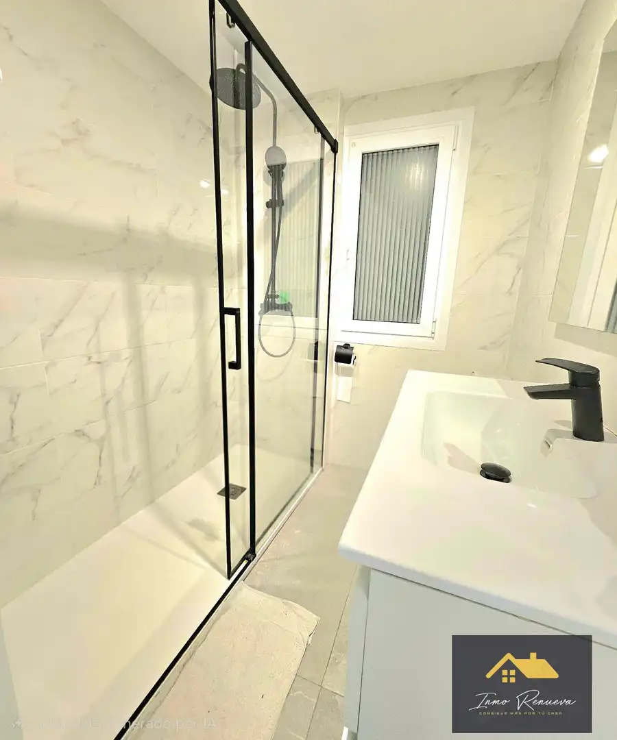 Baño de Piso en venta en Centro - Albiz - Markonzaga